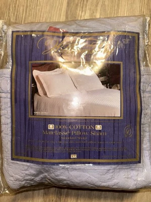 Набор из 2 стандартных наволочек Williamsburg Matelassé - Изображение 1 из 4