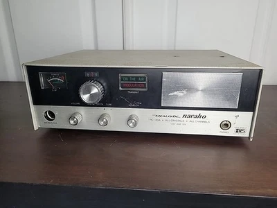 Vintage Realistic  Navaho trc-30A CB Radio - Image 1 of 4