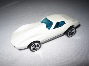 Hot Wheels Corvette Stingray white - Picture 1 of 6