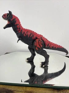 Jurassic World Legacy Collection Roarin' Real Feel modello dinosauro Carnotaurus - Foto 1 di 10
