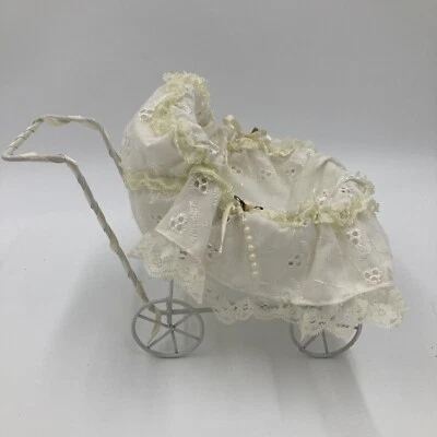 СДЕЛАННЫЕ НА ЗАКАЗ КУКЛЫ РУЧНОЙ РАБОТЫ КОЛЯСКА ПРОВОЛОКА ИГРУШКА КУКЛА - Изображение 1 из 4