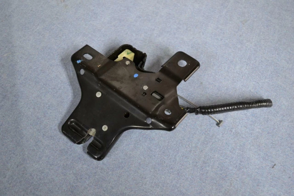 06 07 Ford 500 // Actuador de cierre de maletero Mercury Montego bloqueo eléctrico/liberación Foto 1 de 1