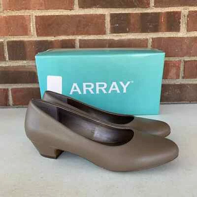 Bombas femininas Array Lily couro acastanhado biqueira redonda salto bloco EUA 8,5 N estreitas - Imagem 1 de 4