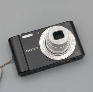 Sony Cyber-Shot DSC-W810 20,1MP Digital Camera Black 6x, Charger, SD, Great! - Foto 1 di 22