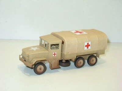 SOLIDO Kaiser Jeep Military Sand Truck USA Ambulance A - Image 1 of 3