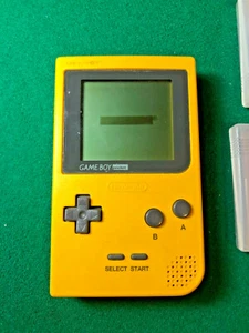 NINTENDO GAME BOY B&W, MO. NUMMER MGB-001 GELBE FARBE UND 5 SPIELE, ERNEUERT! - Bild 1 von 8