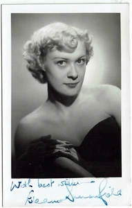 Eleanor Summerfield signiertes Foto 5 x 3 Zoll - Bild 1 von 2