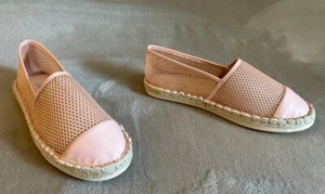 QUPID New in Box Women's Size 7.5 Riri-02 Pink Mesh Slip On Espadrille Loafers - Picture 1 of 7