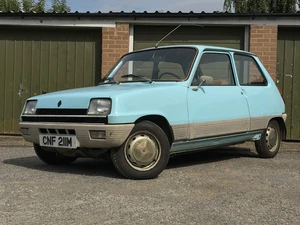 1974 RENAULT 5 TL. Beautiful solid and useable MK1 R5 with new engine. - Picture 1 of 12