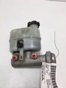 08 CHEVY SILVERADO 1500 Master Cylinder W/o Active Brake Control - Picture 1 of 3