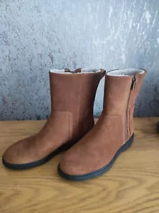 Clarks Suede Leather Boots Size 4 - Picture 1 of 5