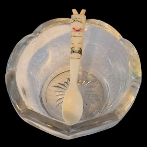 Cuchara de sal tallada bodega abierta vidrio prensado festoneado redondo 2,25" diámetro - Imagen 1 de 9