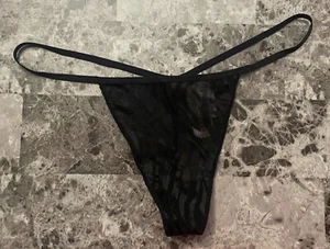NWT VICTORIA'S SECRET SMALL BLACK ZEBRA MESH VINTAGE RARE V STRING PANTIES - Picture 1 of 5