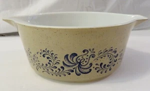 Vintage Pyrex Homestead Beige w/blue Speckled 475-B 2.5L Casserole Dish no Lid - Picture 1 of 5