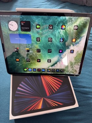 IPad Pro 12.9 5.gen Top Zustand mit Extras Lesen!  - Bild 1 von 4