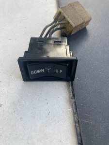Interruptor de antena Toyota Pickup 4runner SR5 1984-1988 OEM JAPÓN USADO - Imagen 1 de 5