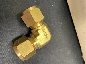 Swaglok 1/2" od Compression elbows - Box of 10-Brass - Picture 1 of 5