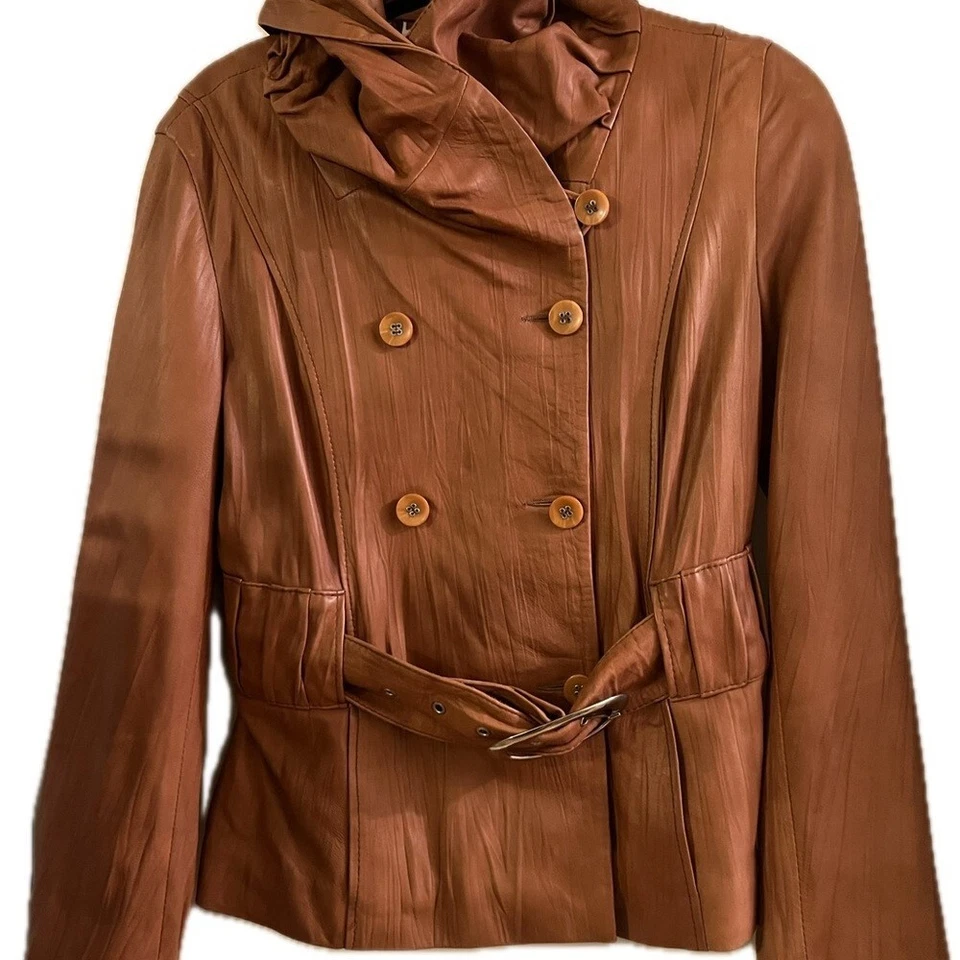 Chaqueta de cuero talla L color camel Foto 1 de 4