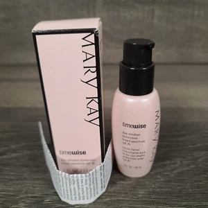 Mary Kay Timewise Day Solution 1 oz Dry to Oily Skin 072656 - Picture 1 of 6