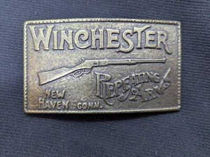 Hebilla de cinturón de latón Winchester de colección con brazos repetitivos New Haven Connecticut - Imagen 1 de 2
