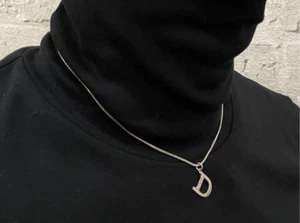 Collar de cadena de serpiente Christian Dior con logotipo D plateado para mujer - Imagen 1 de 4