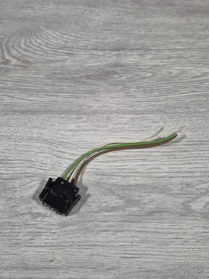 Mini R50 R52 R53 Stecker Sitzheizung Sitz Kabelbaum links oder Rechts - Image 1 of 2