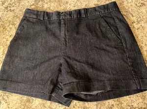 Pantalones cortos chinos para mujer Banana Republic (talla 31/12) lavado de mezclilla oscuro  - Imagen 1 de 8