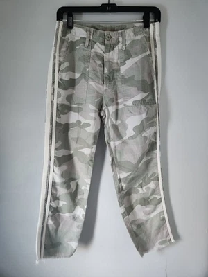Pantalones para mujer MOTHER The Shaker Chop Crop Fray estampado camuflaje desierto informales talla 27  Foto 1 de 4