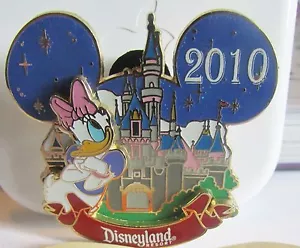 Disney DLR Characters with Sleeping Beauty Castle Daisy Duck AP Version Pin - Picture 1 of 2