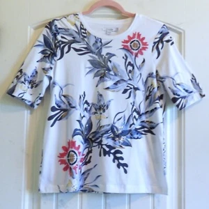 CHICO'S Women's Beaded Floral Blouse Top T-Shirt Tee Chico's SZ 0 or S EXCELLENT - Picture 1 of 4