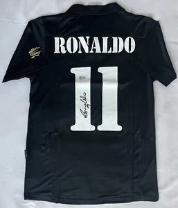 Ronaldo Nazario Real Madrid Signed Jersey Beckett COA Brazil - Imagen 1 de 4