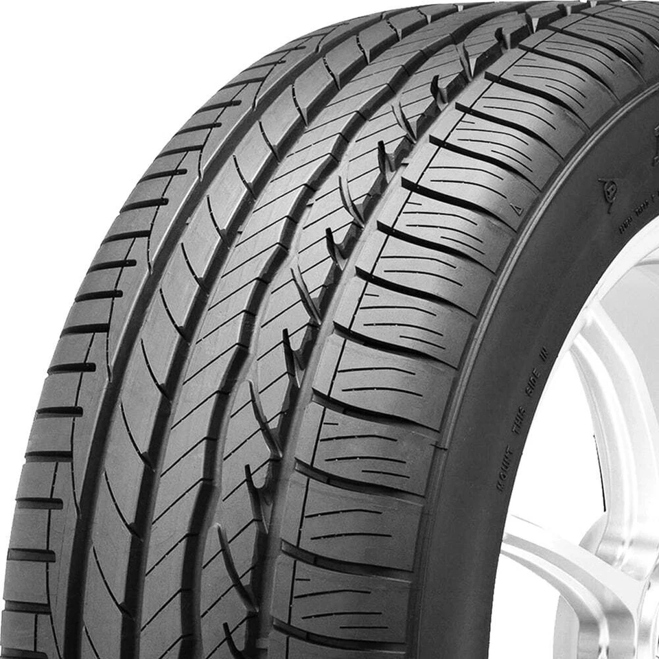 Tire Dunlop SPLM705 245/45R19       - Image 1 of 1