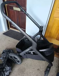 Nuna Demi Grow Chassis Complete With Wheels Basket Caviar Black Very Good Cond - Picture 1 of 8