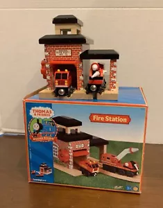 Thomas the Tank Engine & Friends Wooden Railway Fire Station 2000 - Picture 1 of 24