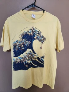 Men Women Unisex Great Wave Of Pugs Dogs Crew Neck Yellow T Shirt Size Medium - Picture 1 of 5