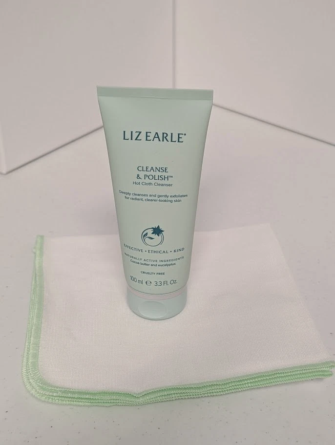 Liz Earle Cleanse And Polish Hot Cloth Cleanser 100ml + Muslin Cloth