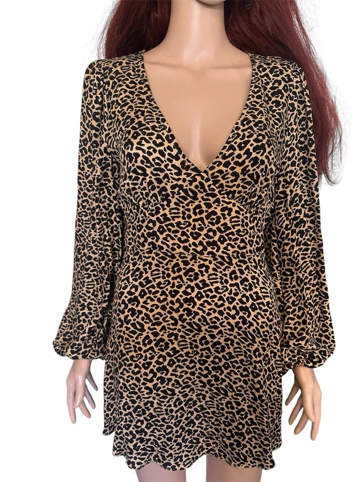 🌺TIGERLILY BNWT Jemila Nia Leopard Print Long Sleeve V Neck Rayon Dress-8 - image 1 of 4