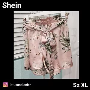Shein rosa Gürtelshorts mit Blumenmuster Gr. XL NEU OHNE ETIKETT - Bild 1 von 4