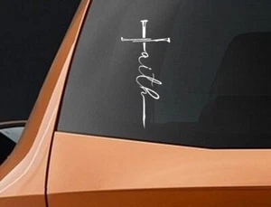 BERRYZILLA Faith Cross mit Rostnägeln Aufkleber für Laptopbecher Auto Fenster Aufkleber - Bild 1 von 4