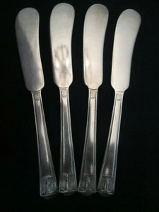 SET 4 BUTTER KNIVES! Vintage HOLMES & EDWARDS silverplate CENTURY pattern LOVELY - Picture 1 of 6