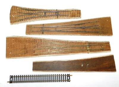 THREE Tru Scale HO scale Roadbed Wooden Vintage #8 Switches w/rails +1 extraBase - Image 1 of 3