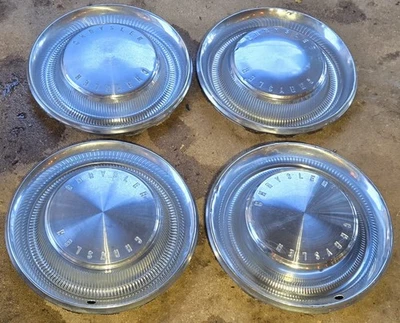 Conjunto de 4 tampas de roda de calota vintage OEM 1974-78 Chrysler New Yorker Newport 15" - Imagem 1 de 4
