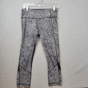 Lululemon Damenhose 6 Rillen kurz Yoga sportlich geometrisches Muster Activewear - Bild 1 von 11