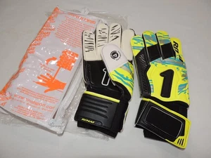 Rinat Fußball ~ Fußball Torwarthandschuhe (Größe 9) NEU! - Bild 1 von 9