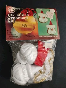 WALCO Santa Claus Head (Pair) Vintage Christmas Ornament Kit, NEW OLD STOCK - Picture 1 of 6