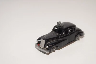 A56 1:64 BUDGIE 5 WOLSELEY SIX-EIGHT POLICE CAR NERA OTTIME CONDIZIONI - Immagine 1 di 4