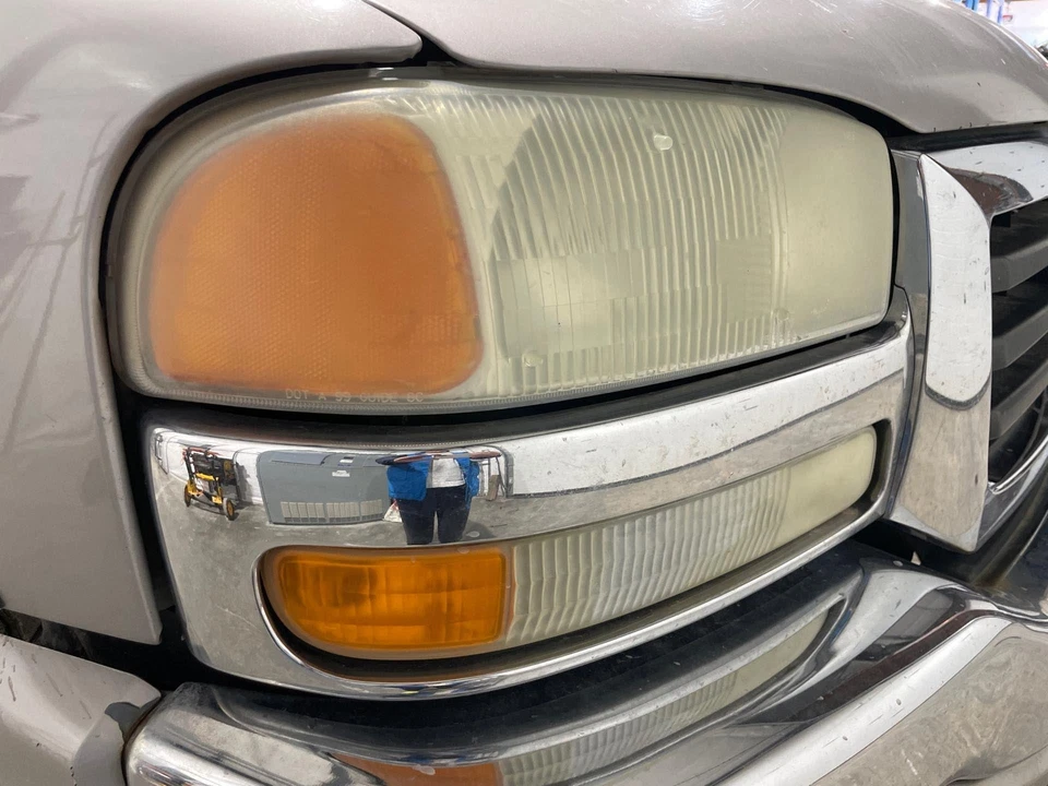 Faro halógeno derecho GMC Sierra 1500 1999-2007 pasajero derecho Foto 1 de 1