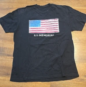9/11 Memorial WE WENT TO OUR JOBS FATHERS & SONS American Flag T Shirt Size L - Picture 1 of 4