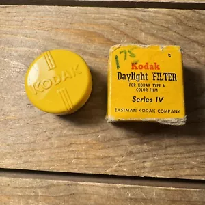 Vintage Lens Filter Series IV Kodak Daylight Filter for Type A Color Film USA - Picture 1 of 12