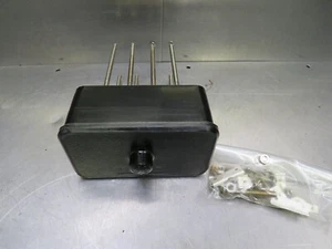 GE 006129533G001 Plug PK2 Test Blk 4 Pole - Picture 1 of 4